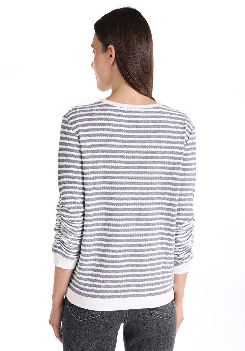 Imagine a Tricou Cu Maneca Lunga De Dama Alb Regular Fit Cl1065149