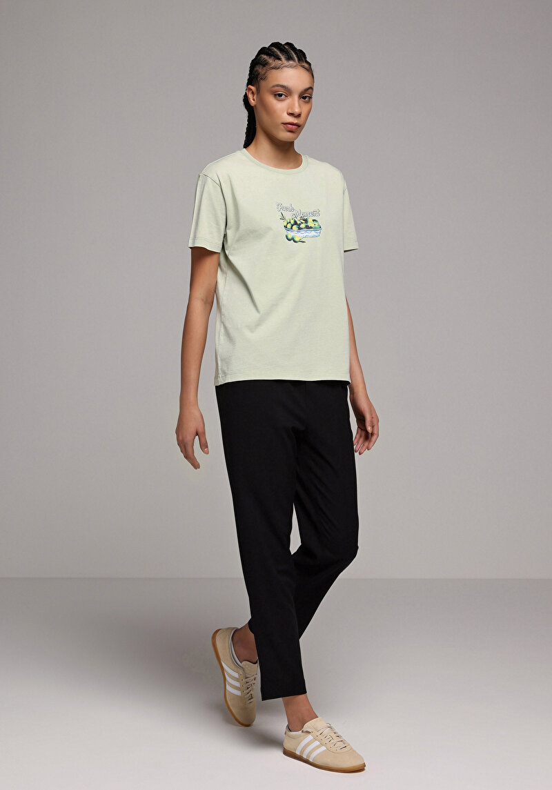 Imagine a Pantaloni De Dama Negru Regular Fit Cl1068239