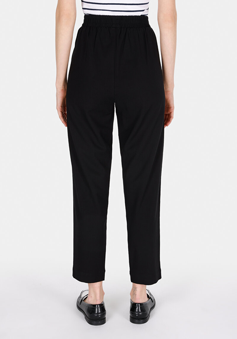 Imagine a Pantaloni De Dama Negru Regular Fit Cl1068239