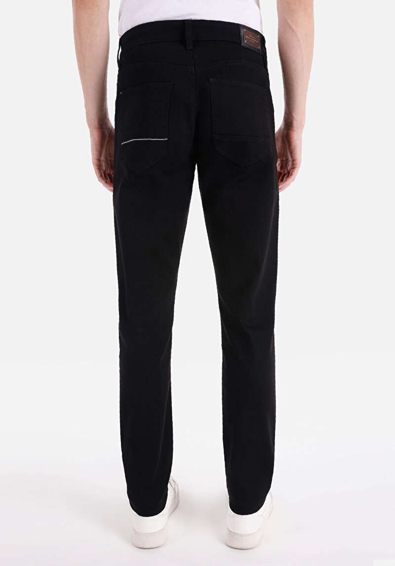 Imagine a Blugi Negri Pentru Bărbați Cu Talie Joasă Și Talie İngustă Slim Fit