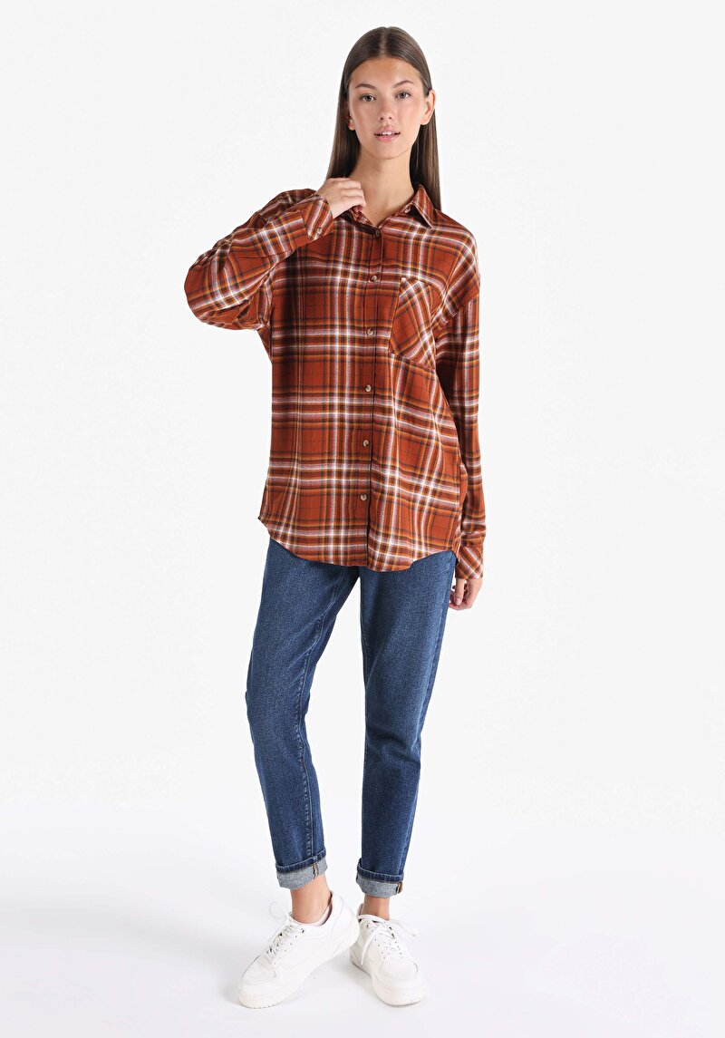 Imagine a Cămașă Cu Gât În Carouri Cămașă Maro Cu Mânecă Lungă Pentru Femei