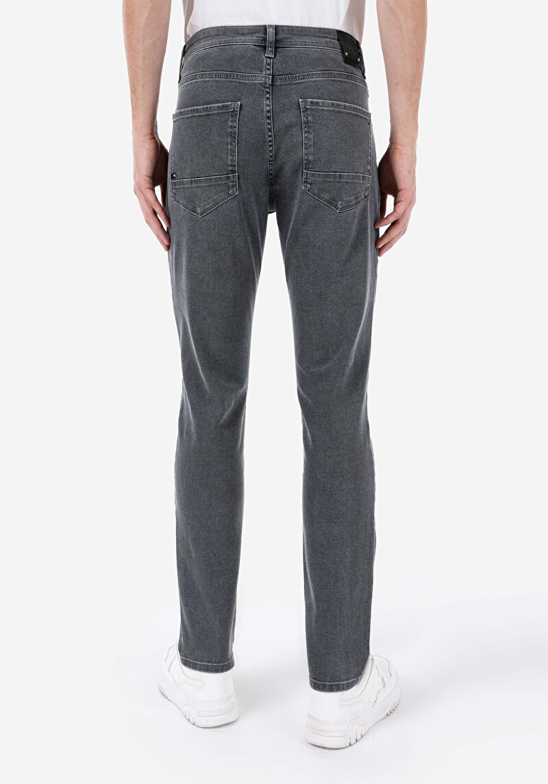 Imagine a Blugi İndigo Pentru Bărbați Cu Potrivire Dreaptă