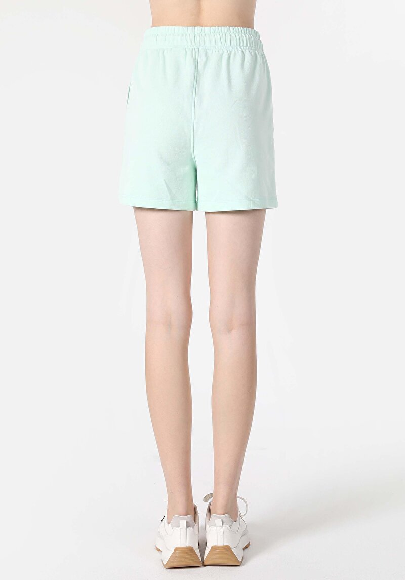 Imagine a Short / Pantaloni Scurti De Dama Verde Regular Fit  Cl1063326