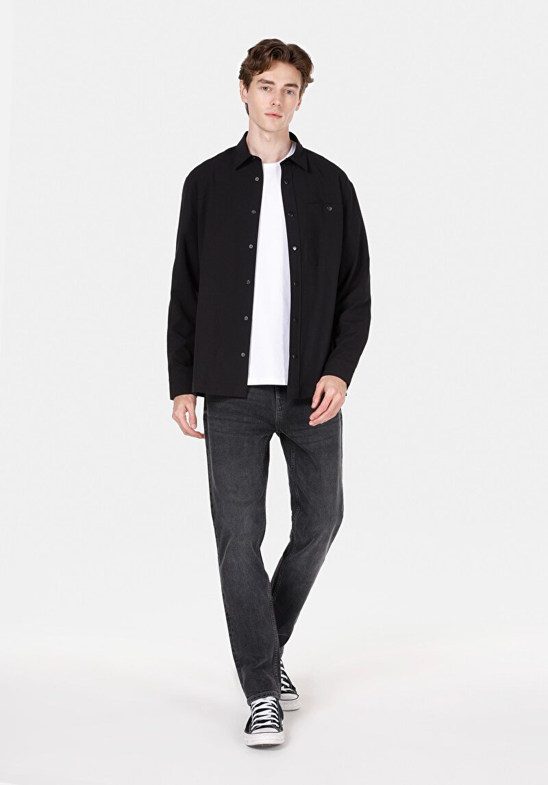 Imagine a Camasa Cu Maneca Lunga De Barbati Negru Regular Fit Cl1069905