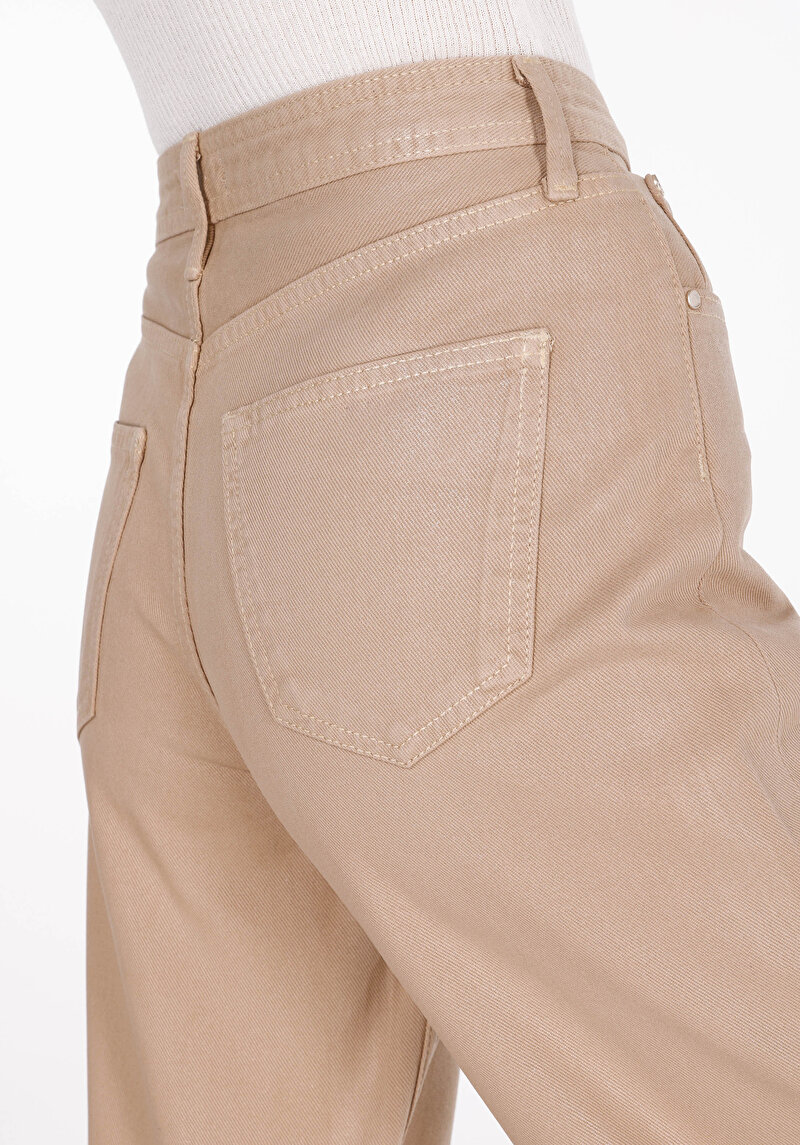 Afișați detalii pentru Blugi İndigo Pentru Femei Regular Fit