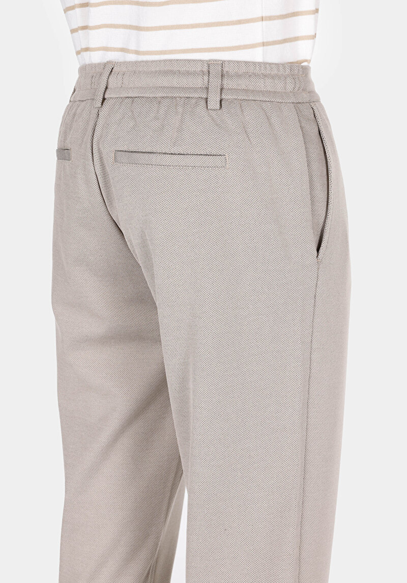 Afișați detalii pentru Pantaloni De Barbati Bej Regular Fit  Cl1073568