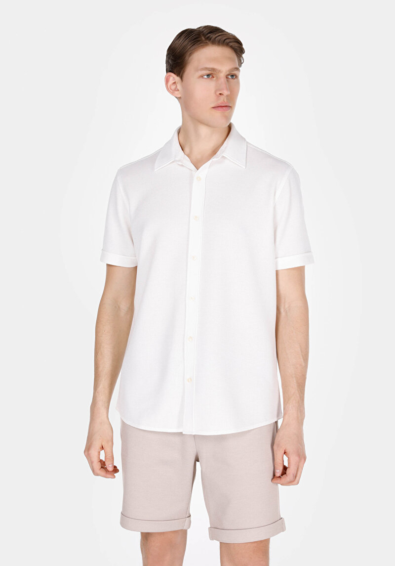 Imagine a Camasa Cu Maneca Scurta De Barbati Alb Regular Fit Cl1074492