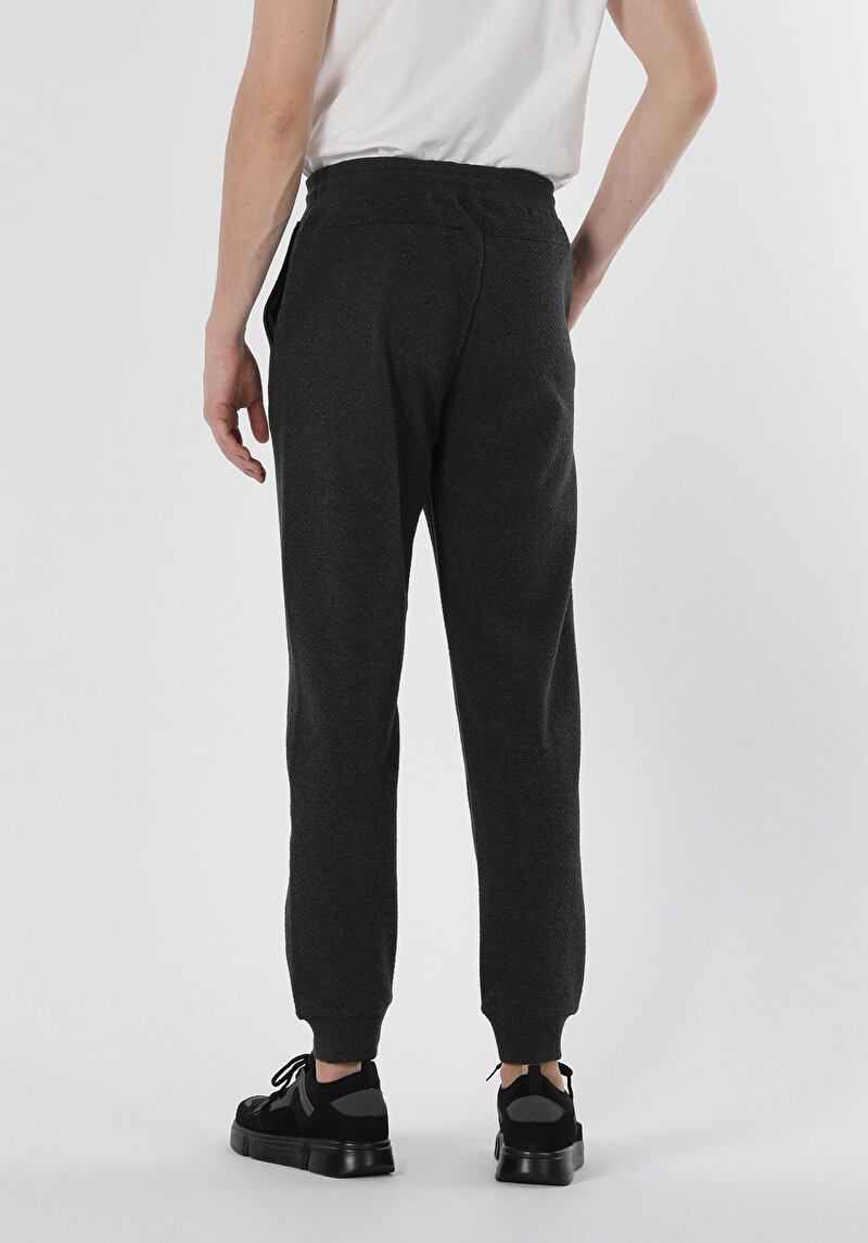 Imagine a Pantaloni De Trening De Barbati Antracit Slim Fit Cl1056932