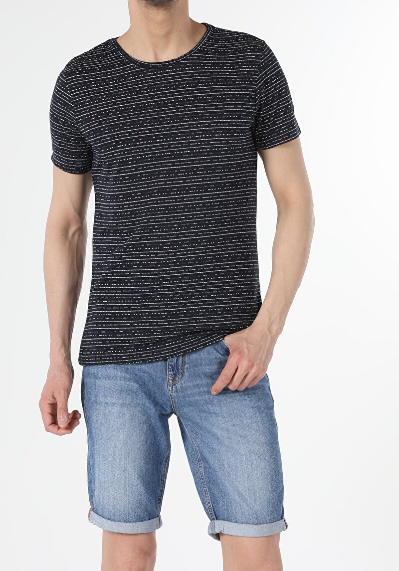 Imagine a Tricou Cu Maneca Scurta De Barbati Albastru Marin Regular Fit  Cl1052339