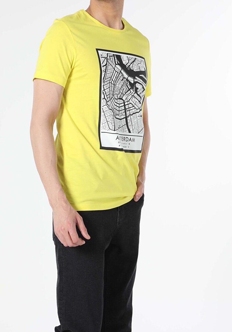 Imagine a Tricou Cu Maneca Scurta De Barbati Galben Regular Fit  Cl1053875