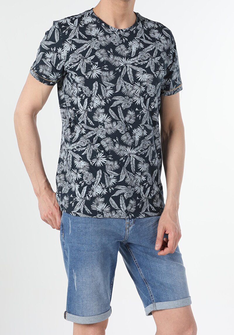 Imagine a Tricou Cu Maneca Scurta De Barbati Albastru Marin Regular Fit  Cl1053915