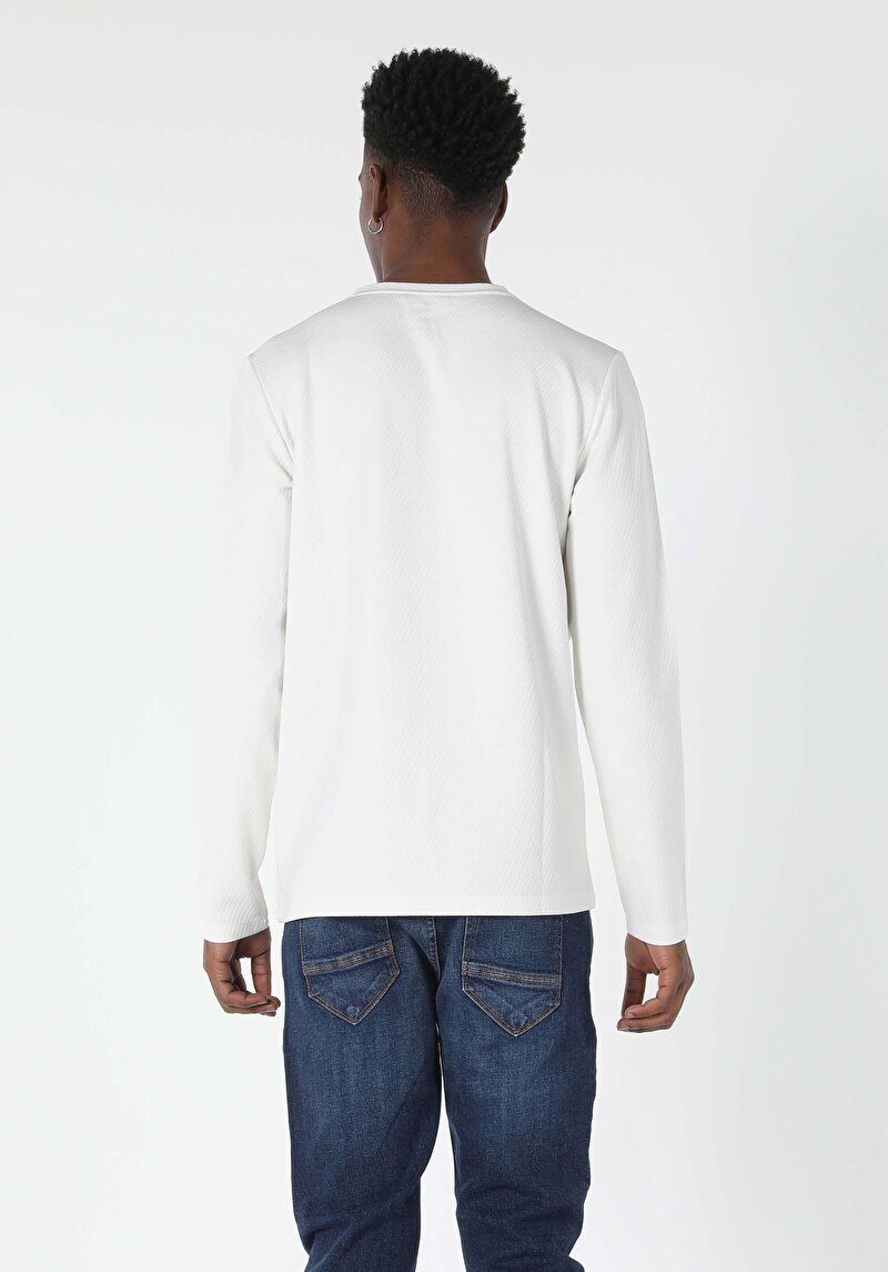 Afișați detalii pentru Tricou Cu Maneca Lunga De Barbati Alb Regular Fit  Cl1054849