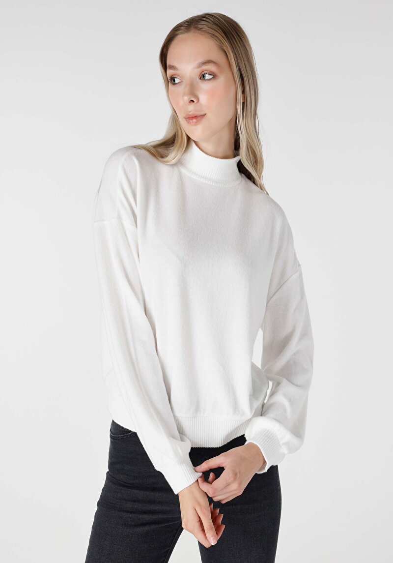 Imagine a Tricou Cu Maneca Lunga De Dama Alb Regular Fit  Cl1055475