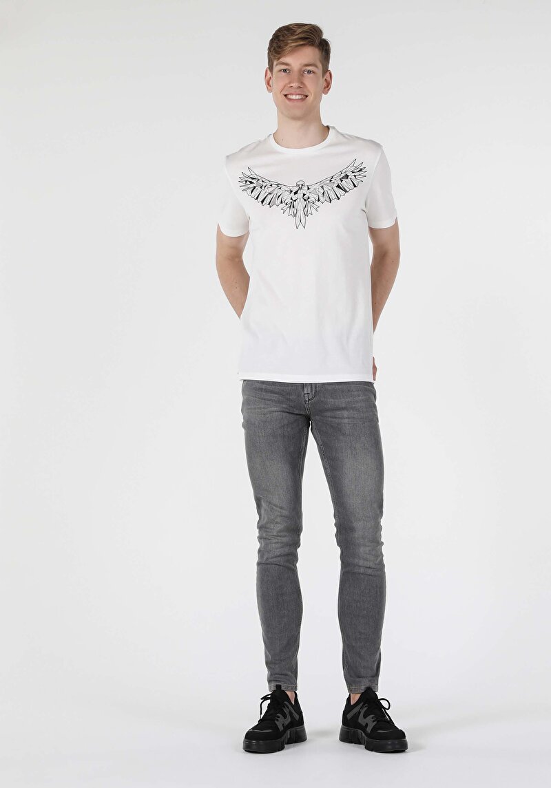 Imagine a Tricou Cu Maneca Scurta De Barbati Alb Regular Fit Cl1058561