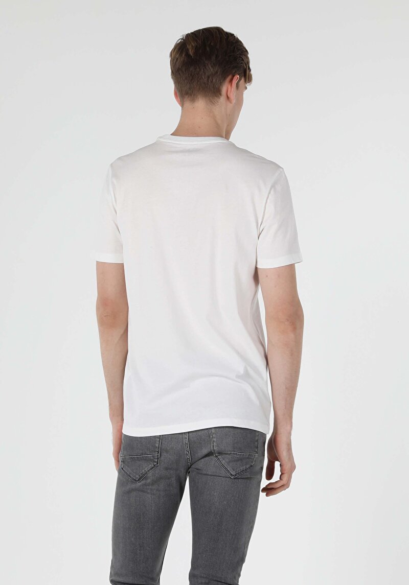 Afișați detalii pentru Tricou Cu Maneca Scurta De Barbati Alb Regular Fit  Cl1058561