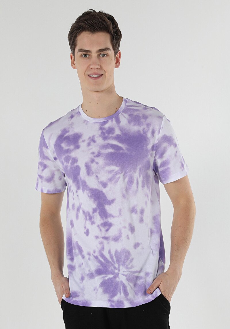 Imagine a Confort Fit Round Neck Imprimat Purple Tricou Cu Mânecă Scurtă Pentru Bărbați