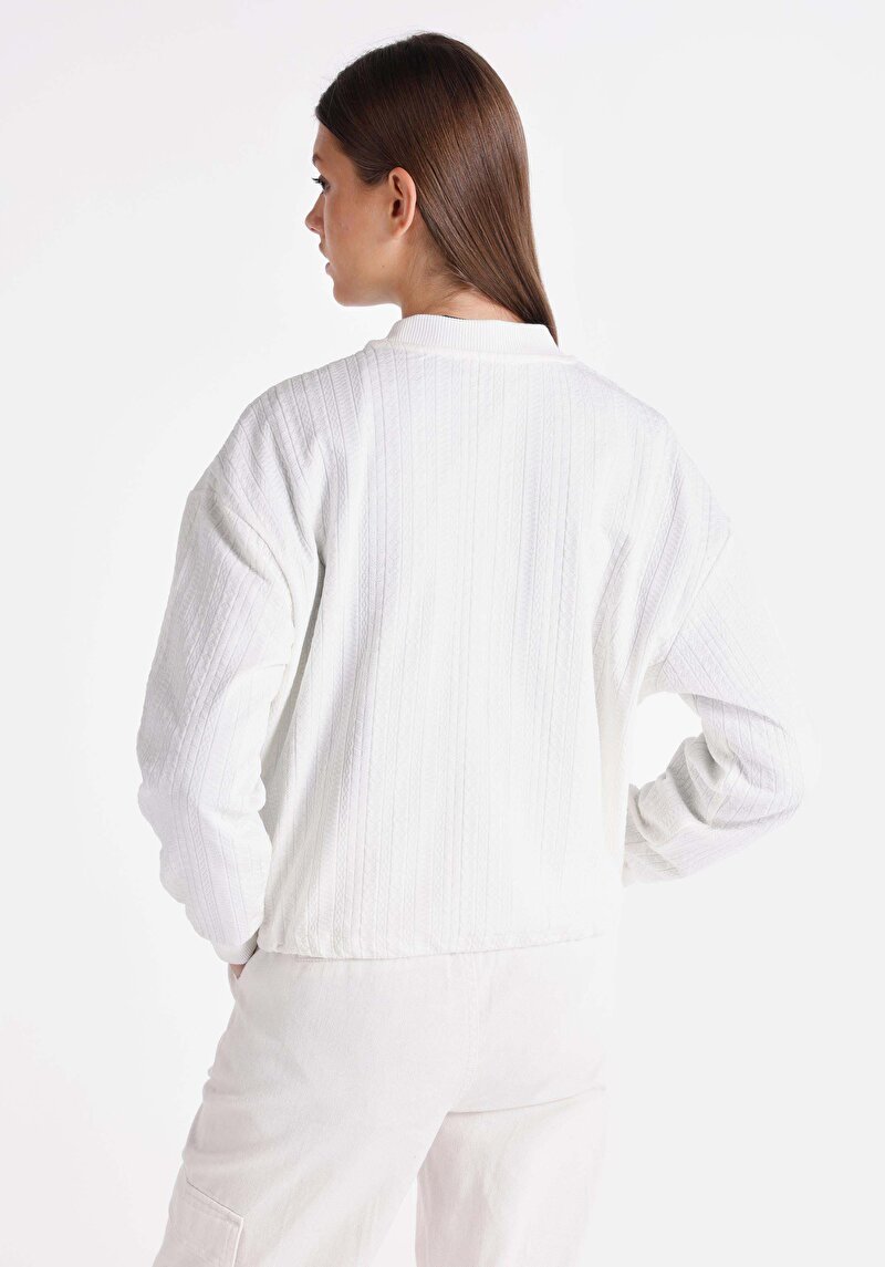 Imagine a Tricou Cu Maneca Lunga De Dama Alb Regular Fit Cl1065156