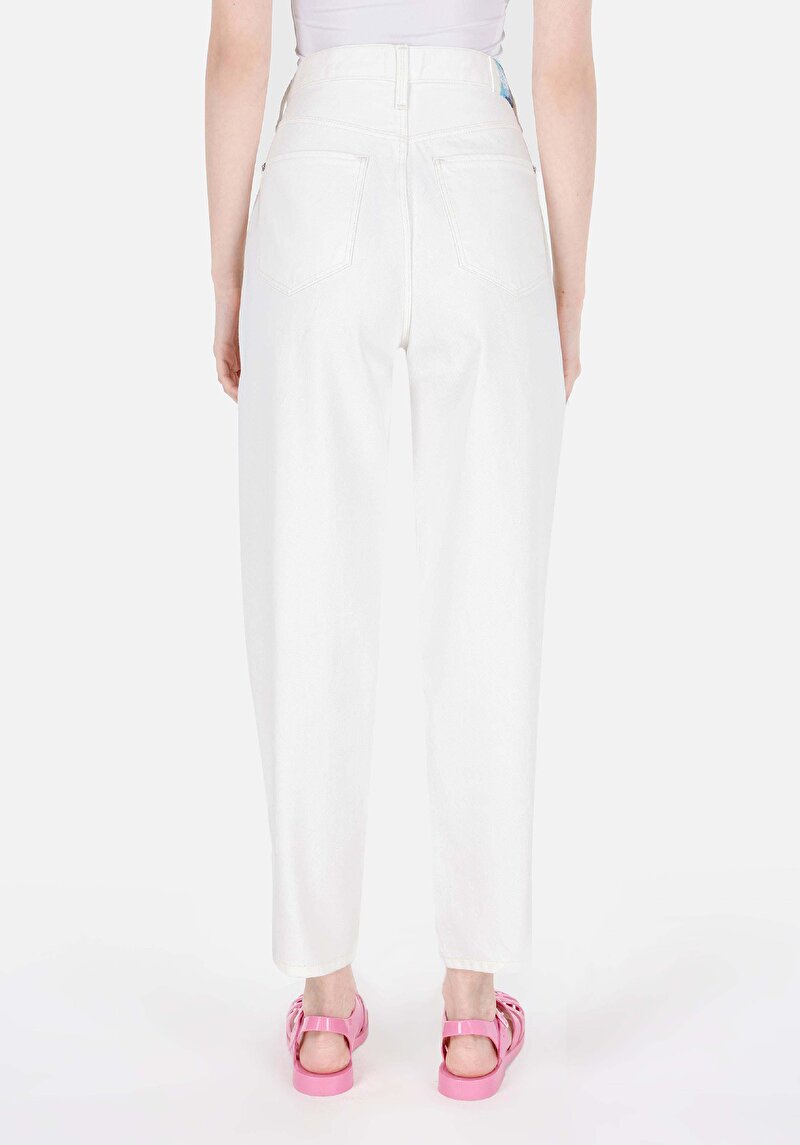 Afișați detalii pentru Balloon Fit Rising Waist Shrinking Leg Blugi Albi Pentru Femei