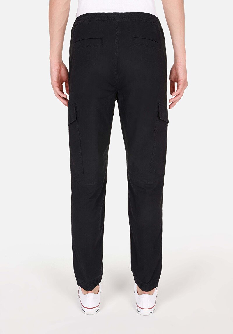 Imagine a Pantaloni De Barbati Antracit Slim Jogger Cl1069919