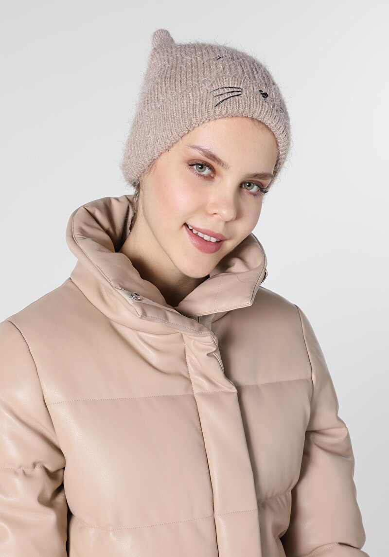 Imagine a Bereta De Dama Bej Modern Fit  Cl1056259