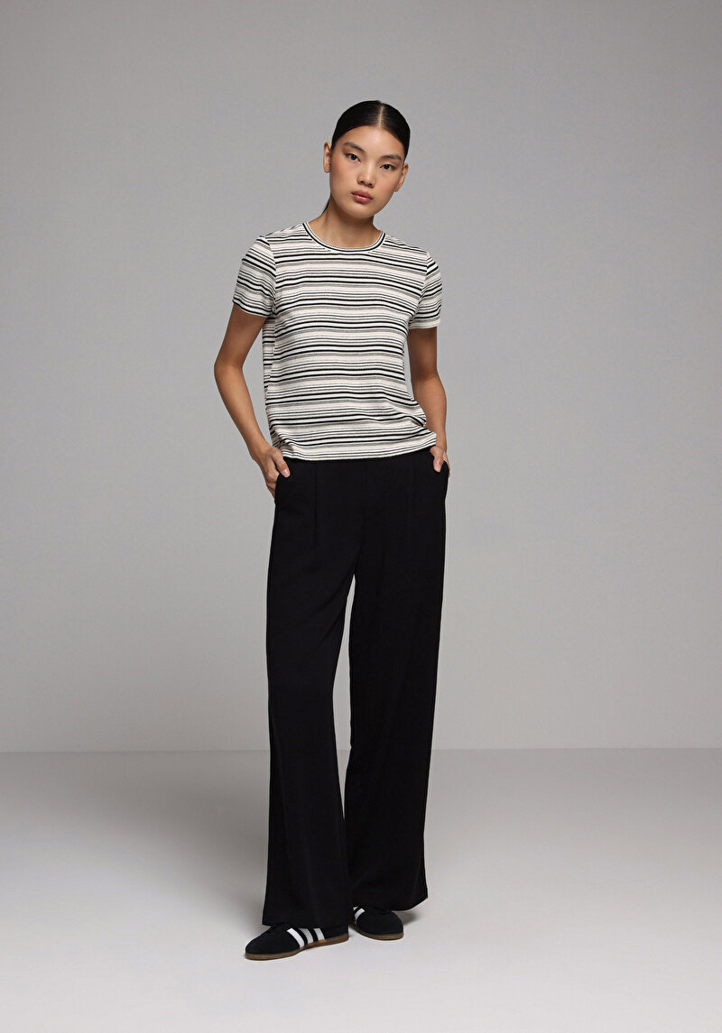 Imagine a Pantaloni De Dama Negru Straight Fit Cl1073410