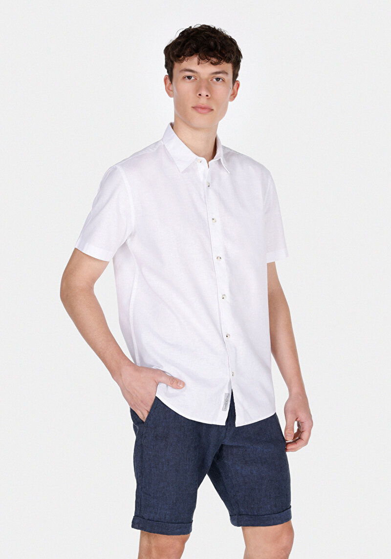 Imagine a Camasa Cu Maneca Scurta De Barbati Alb Regular Fit  Cl1074069