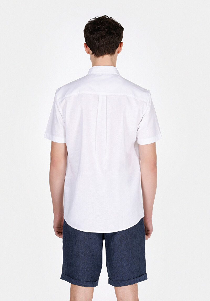 Imagine a Camasa Cu Maneca Scurta De Barbati Alb Regular Fit Cl1074069