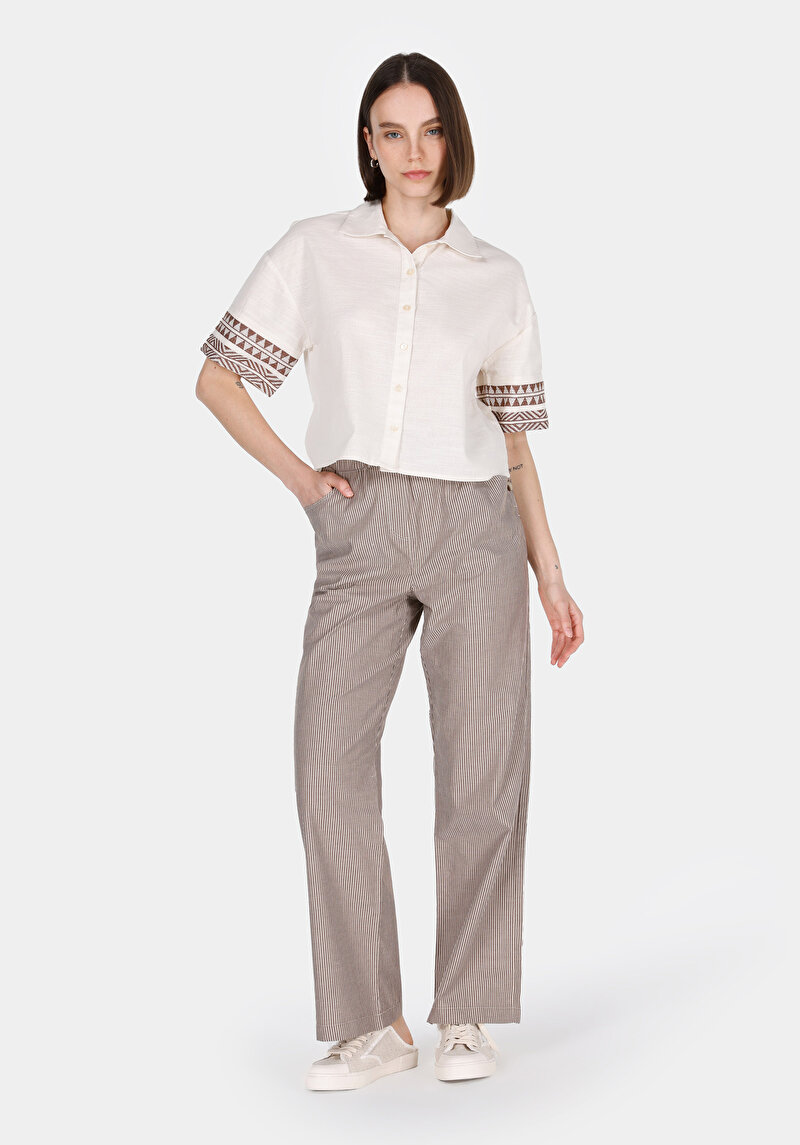 Afișați detalii pentru Cămașă Regular Fit Gât Cămașă Etnică Ecru Manșon Scurt Pentru Femei