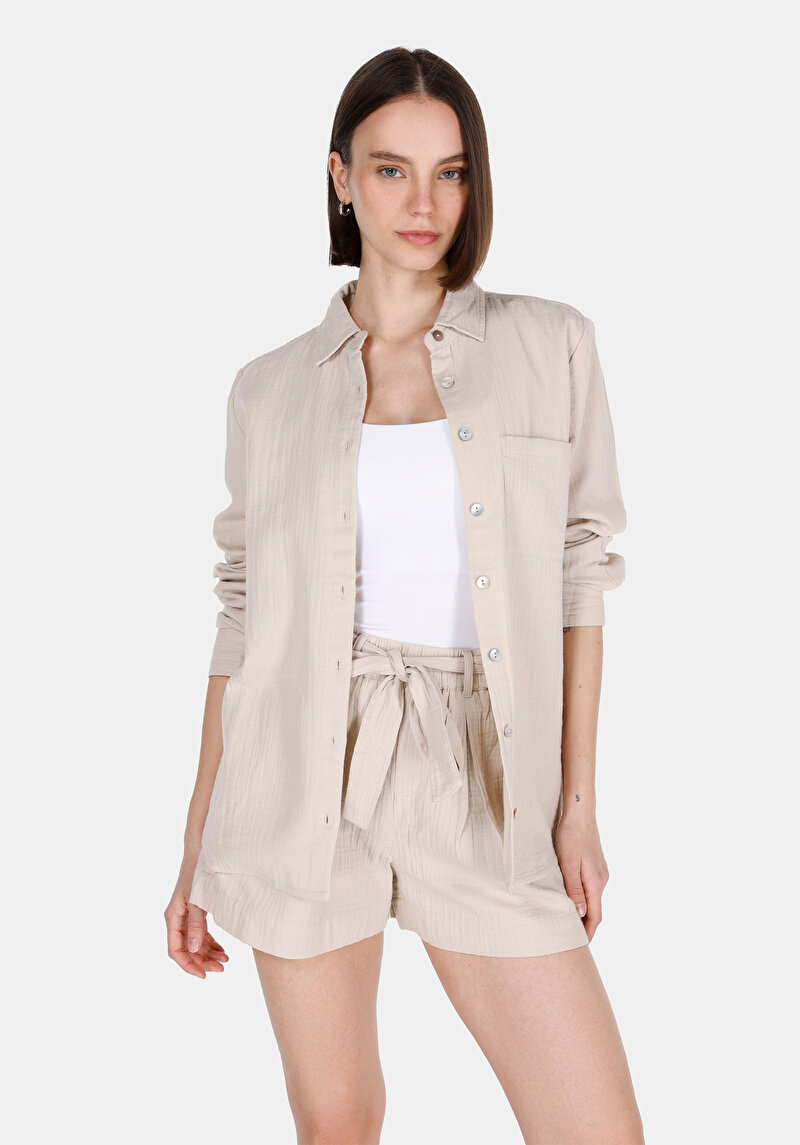 Imagine a Regular Fit Cămașă Gât Drept Cămașă Roll-Up Bej Pentru Femei
