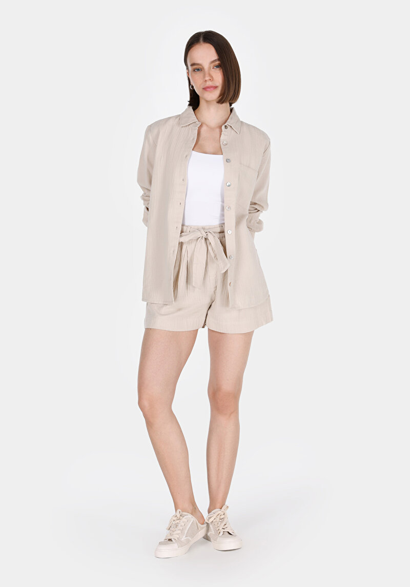 Imagine a Regular Fit Cămașă Gât Drept Cămașă Roll-Up Bej Pentru Femei