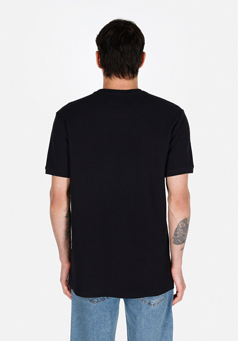 Imagine a Regular Fit Round Neck Jacquard Tricou Negru Cu Mânecă Scurtă Pentru Bărbați