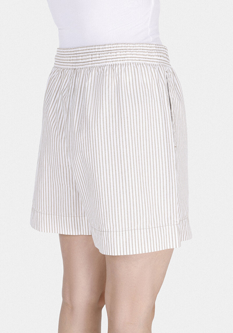 Imagine a Short / Pantaloni Scurti De Dama Bej Regular Fit  Cl1074659