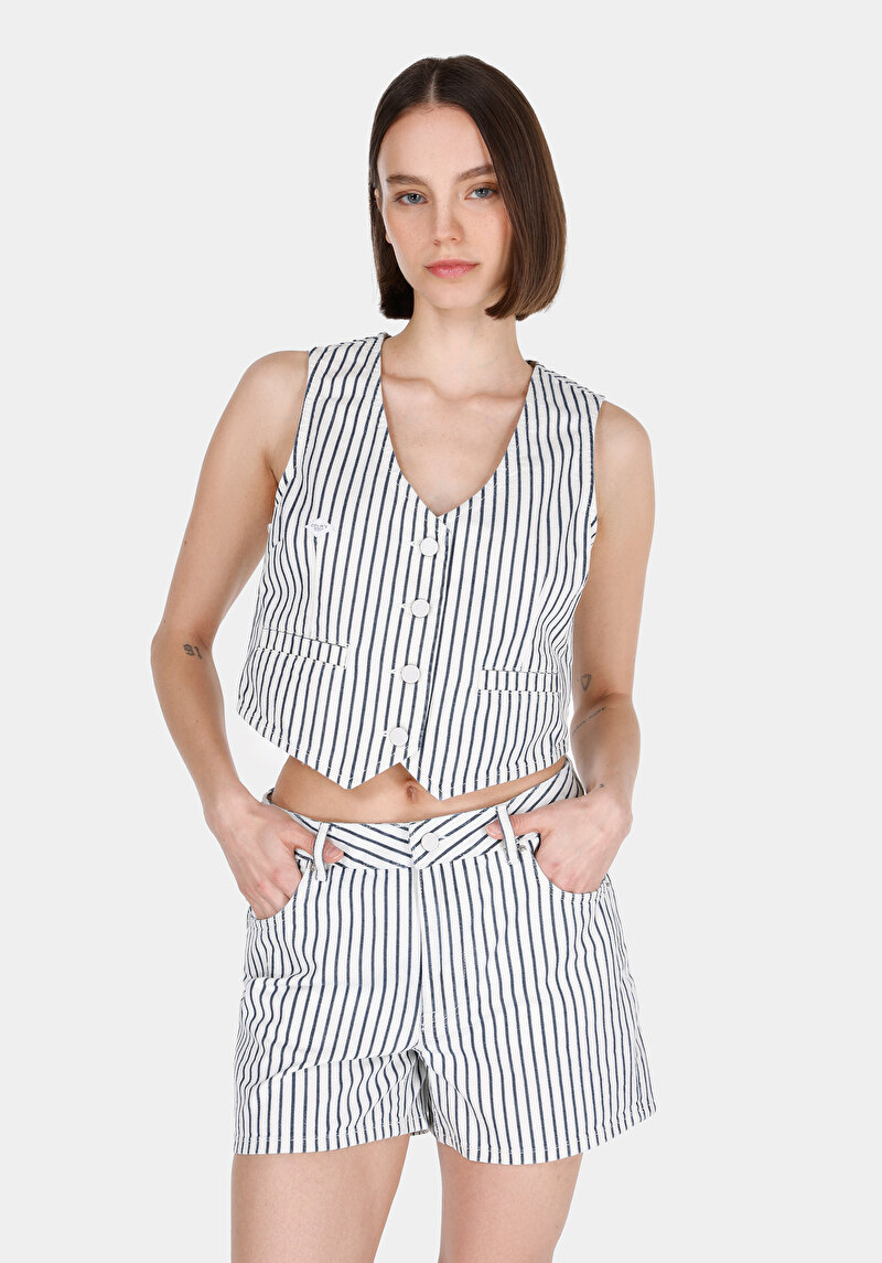 Imagine a Vestă Din Denim Pentru Femei Slim Fit