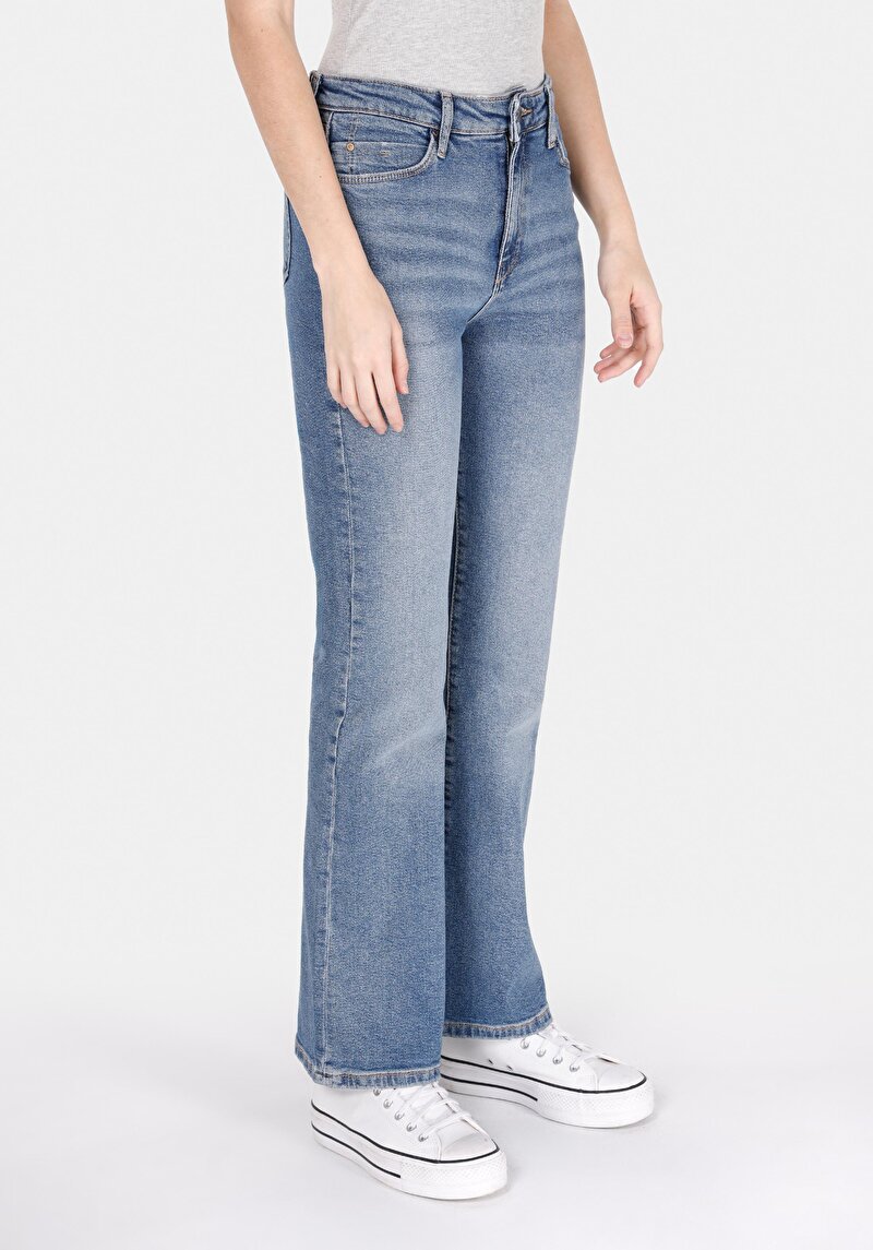 Afișați detalii pentru Pantaloni De Dama Albastru Deschis Regular Fit 791 Monica Cl1072456