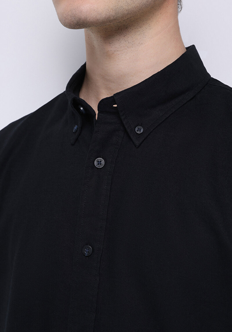 Imagine a Camasa Cu Maneca Lunga De Barbati Negru Regular Fit Cl1074489