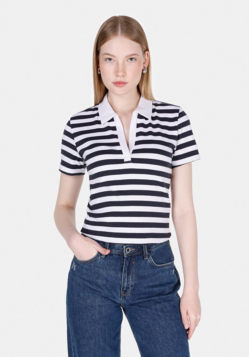 Imagine a Tricou Cu Maneca Scurta De Dama Alb Slim Fit Cl1073835