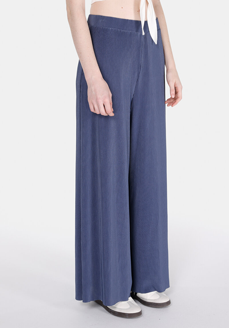 Imagine a Pantaloni De Trening De Dama Albastru Regular Fit Cl1073231