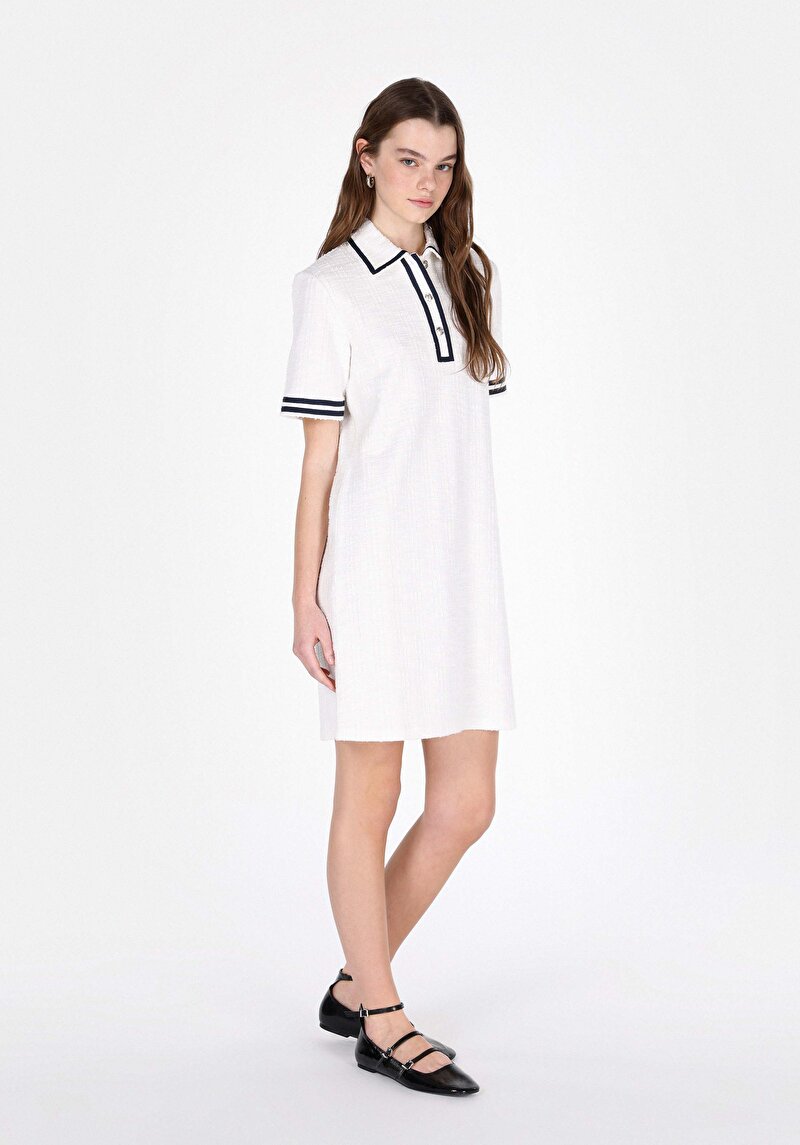 Imagine a Rochie Albă Cu Mânecă Scurtă Pentru Femei Regular Fit