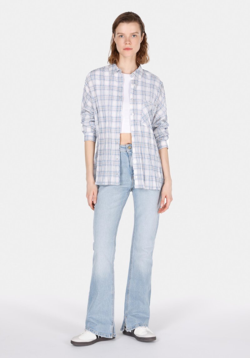 Imagine a Cămașă Cu Croială Relaxată Cămașă În Carouri Cămașă Albastră Cu Mânecă Lungă Pentru Femei