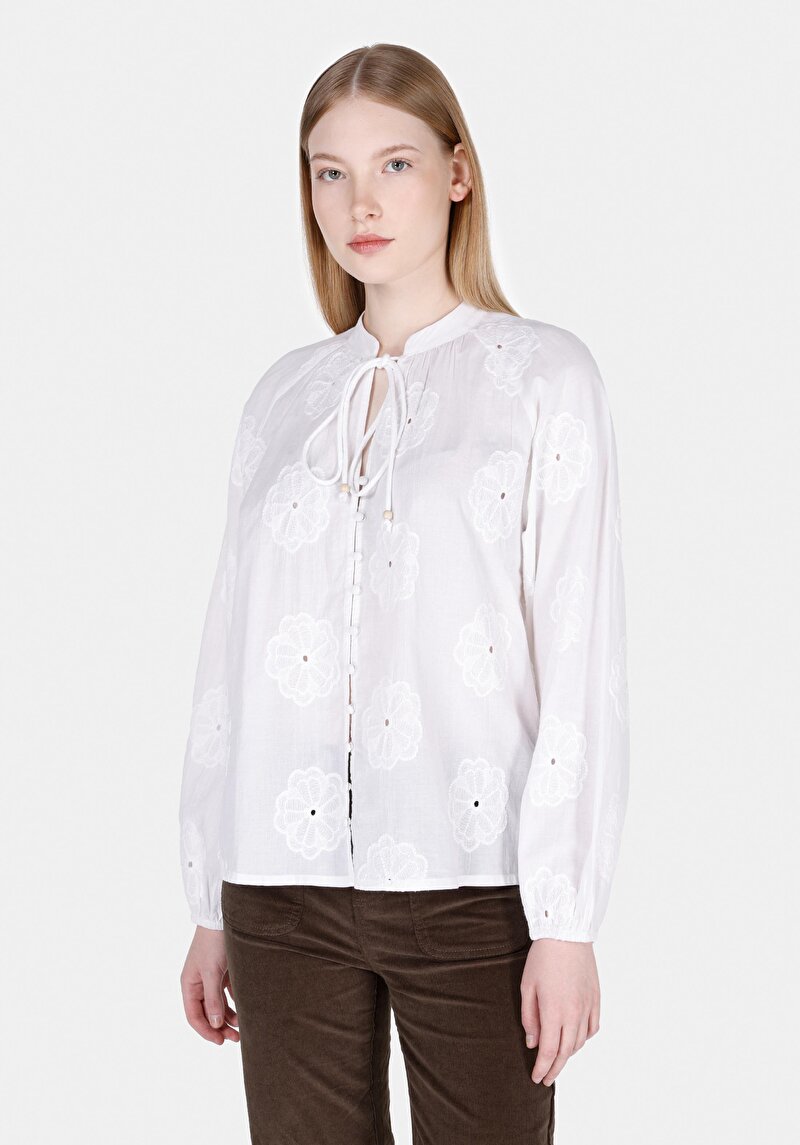 Imagine a Regular Fit Judge Collar Drept Cămașă Albă Cu Mânecă Lungă Pentru Femei