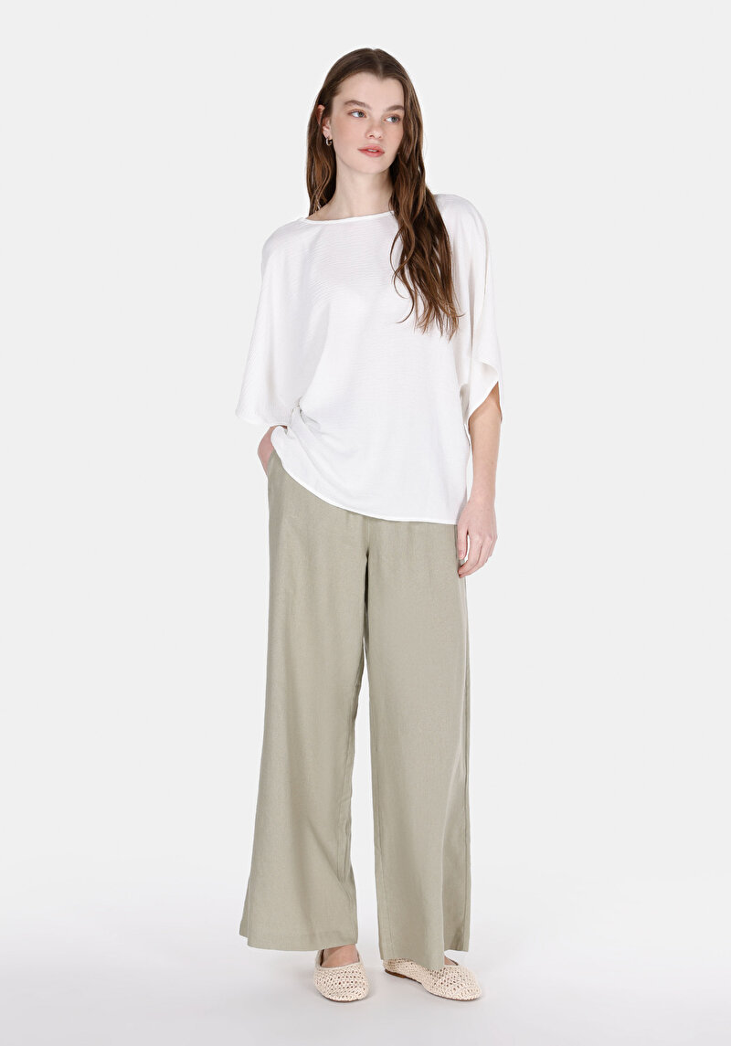 Imagine a Camasa Cu Maneca Scurta De Dama Alb Regular Fit Cl1073374