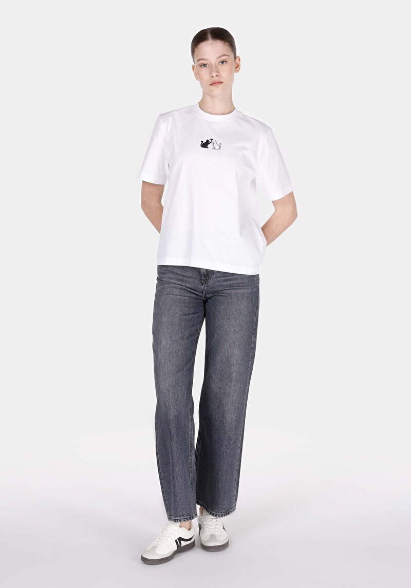 Imagine a Regular Fit Round Neck Imprimat Tricou Alb Cu Mânecă Scurtă Pentru Femei