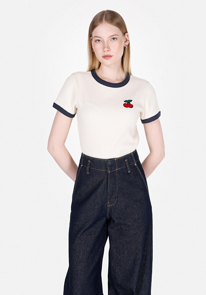 Imagine a Tricou Cu Maneca Scurta De Dama Ecru Slim Fit Cl1073164