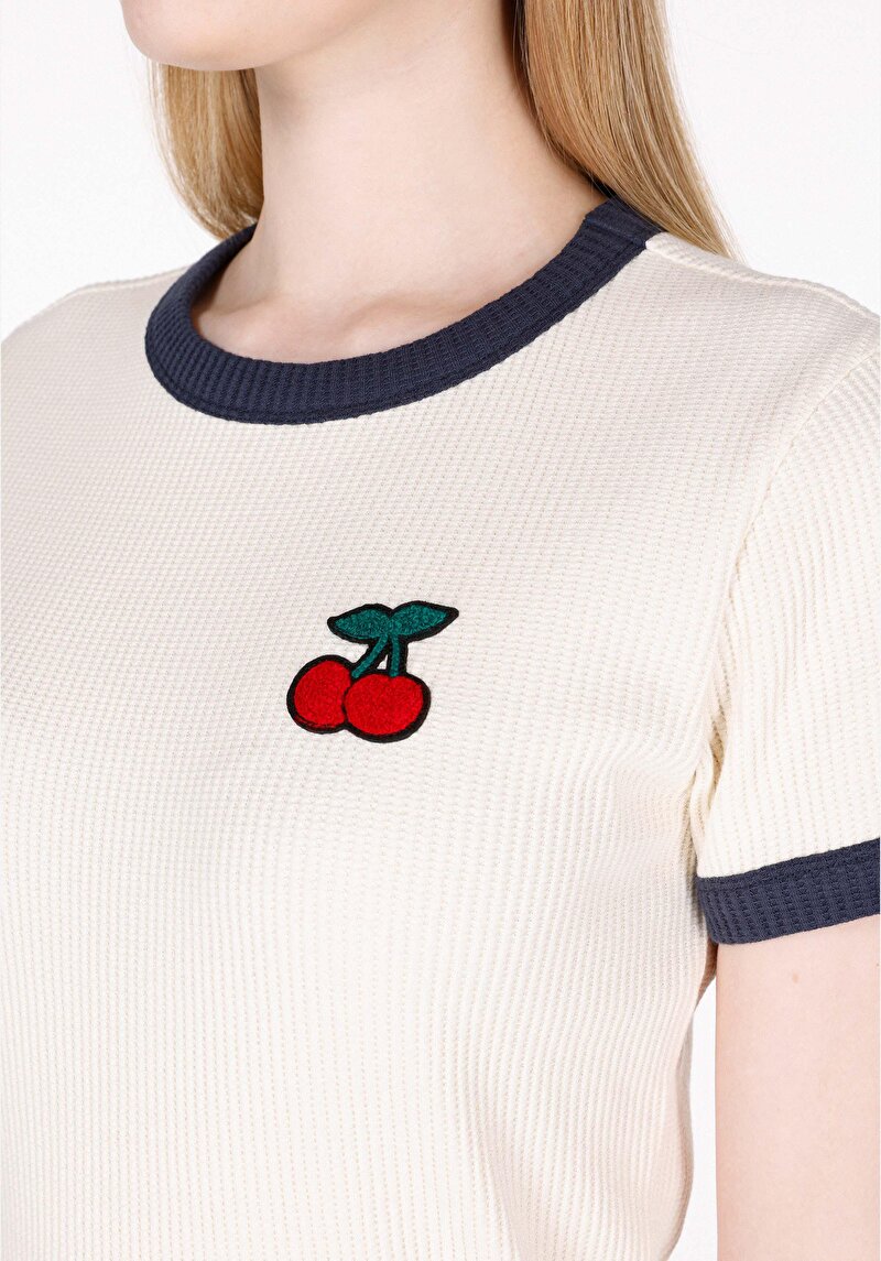 Afișați detalii pentru Tricou Cu Maneca Scurta De Dama Ecru Slim Fit  Cl1073164