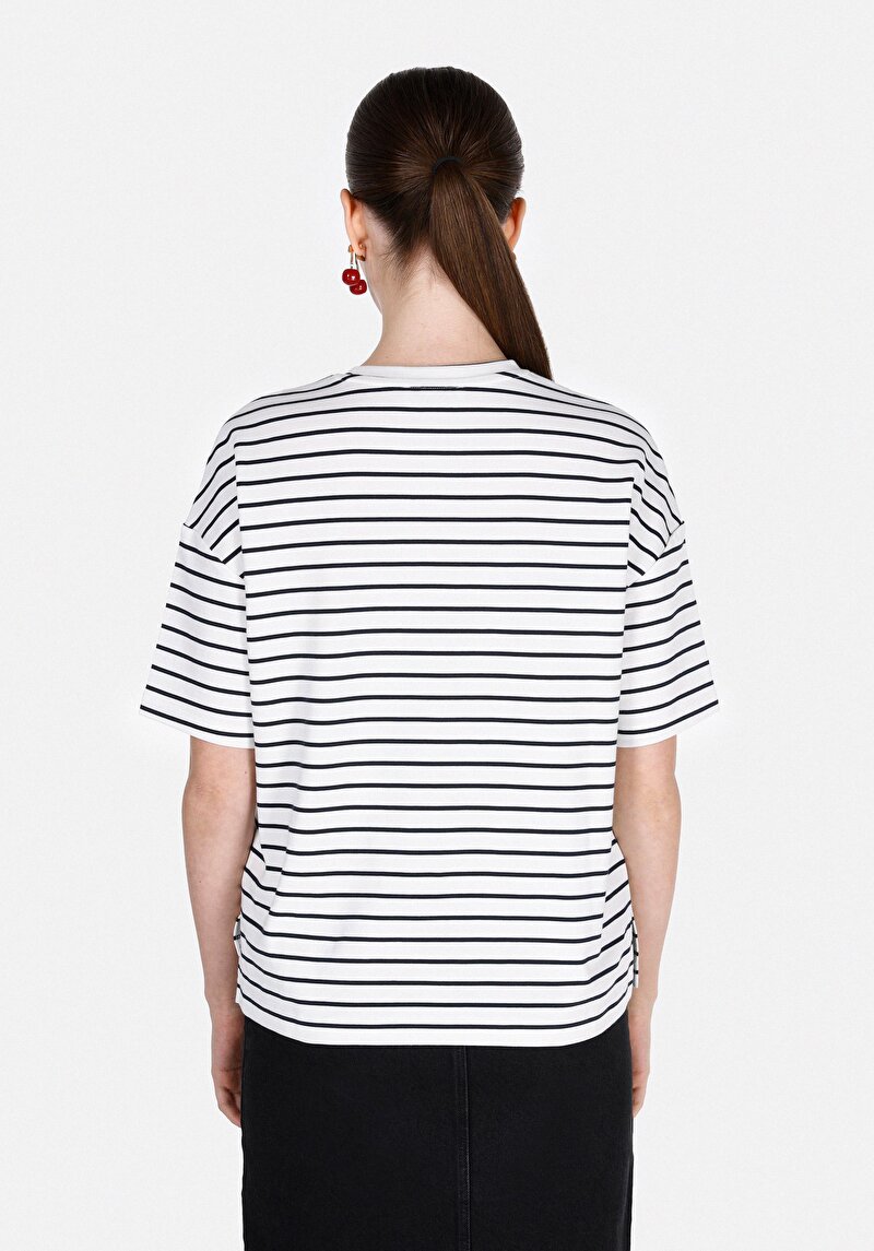 Imagine a Tricou Cu Maneca Scurta De Dama Alb Regular Fit Cl1073456