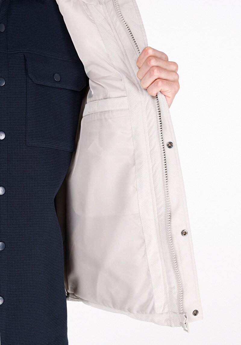 Afișați detalii pentru Vesta De Barbati Alb Regular Fit  Cl1072033