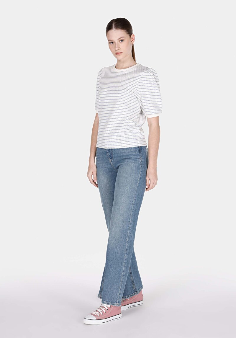 Afișați detalii pentru Regular Fit Round Neck Striped Tricou Alb Cu Mânecă Scurtă Pentru Femei