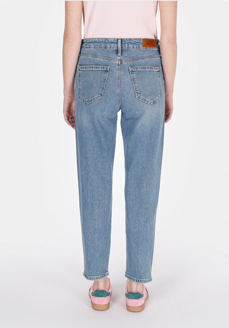 Afișați detalii pentru Mom Fit Rising Waist Shrinking Leg Blugi İndigo Pentru Femei