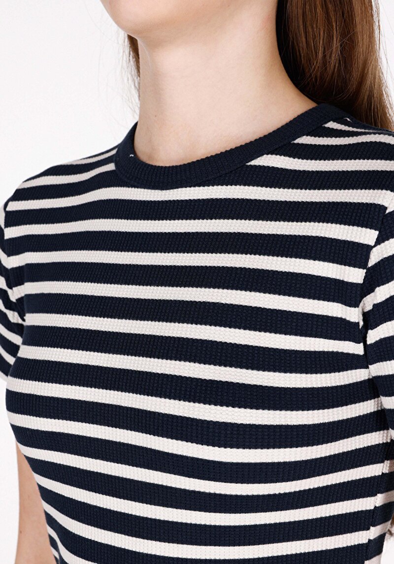 Imagine a Tricou Cu Maneca Scurta De Dama Albastru Marin Slim Fit Cl1073208