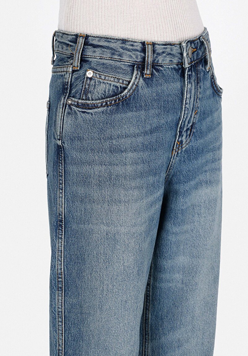 Imagine a Blugi İndigo Pentru Femei Regular Fit